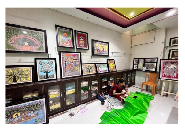 Madhubani Rojgar News: मधुबनी पेंटिंग ने बदली महिला उद्यमी की जिंदगी, मिला सम्मान और रोजगार! पढ़िए –  आधुनिक आयाम  वाली रहिका की प्रीति