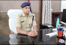 नवगछिया पुलिस का घिनौना चेहरा! ट्रक चालक से वसूली, दारोगा निलंबित और 3 होमगार्ड हटे!