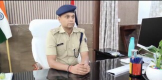 नवगछिया पुलिस का घिनौना चेहरा! ट्रक चालक से वसूली, दारोगा निलंबित और 3 होमगार्ड हटे!