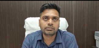 Darbhanga में दारोगा भर्ती परीक्षा में बड़ा खुलासा: 12 लाख में बिक रही थी नौकरी, ऐसे पकड़े गए ‘मुन्ना भाई’! पढ़िए – भागलपुर, अरवल, नवादा, भोजपुर कनेक्शन Darbhanga में दारोगा भर्ती परीक्षा में बड़ा खुलासा: 12 लाख में बिक रही थी नौकरी, ऐसे पकड़े गए ‘मुन्ना भाई’! पढ़िए – भागलपुर, अरवल, नवादा, भोजपुर कनेक्शन