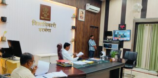 DARBHANGA DM का कड़ा फैसला! अब आवेदन लौटाने वाले अधिकारियों को लगेगा 100 रुपये का जुर्माना, जानें क्यों? DARBHANGA DM का कड़ा फैसला! अब आवेदन लौटाने वाले अधिकारियों को लगेगा 100 रुपये का जुर्माना, जानें क्यों?