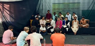 Darbhanga Theatre News: दरभंगा LNMU में ‘कफन’ के पूर्वाभ्यास ने बढ़ाई उत्सुकता, क्या होगा अंतिम मंचन में?