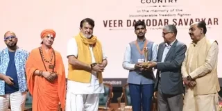 Bhagalpur Award News: ग्रामीण विकास के नायक! सजीवन मणि सिंह को मिला प्रतिष्ठित वीर सावरकर सम्मान, जानें क्यों