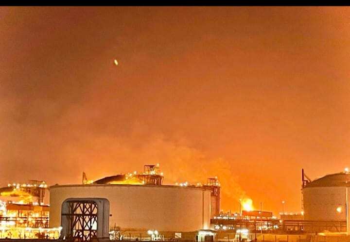दो दिन बाद शोला बनी मौत : कतर में भीषण गैस प्लांट धमाका! 12 भारतीय मज़दूरों की दर्दनाक मौत, कई देशों के 66 लोग घायल दो दिन बाद शोला बनी मौत : कतर में भीषण गैस प्लांट धमाका! 12 भारतीय मज़दूरों की दर्दनाक मौत, कई देशों के 66 लोग घायल