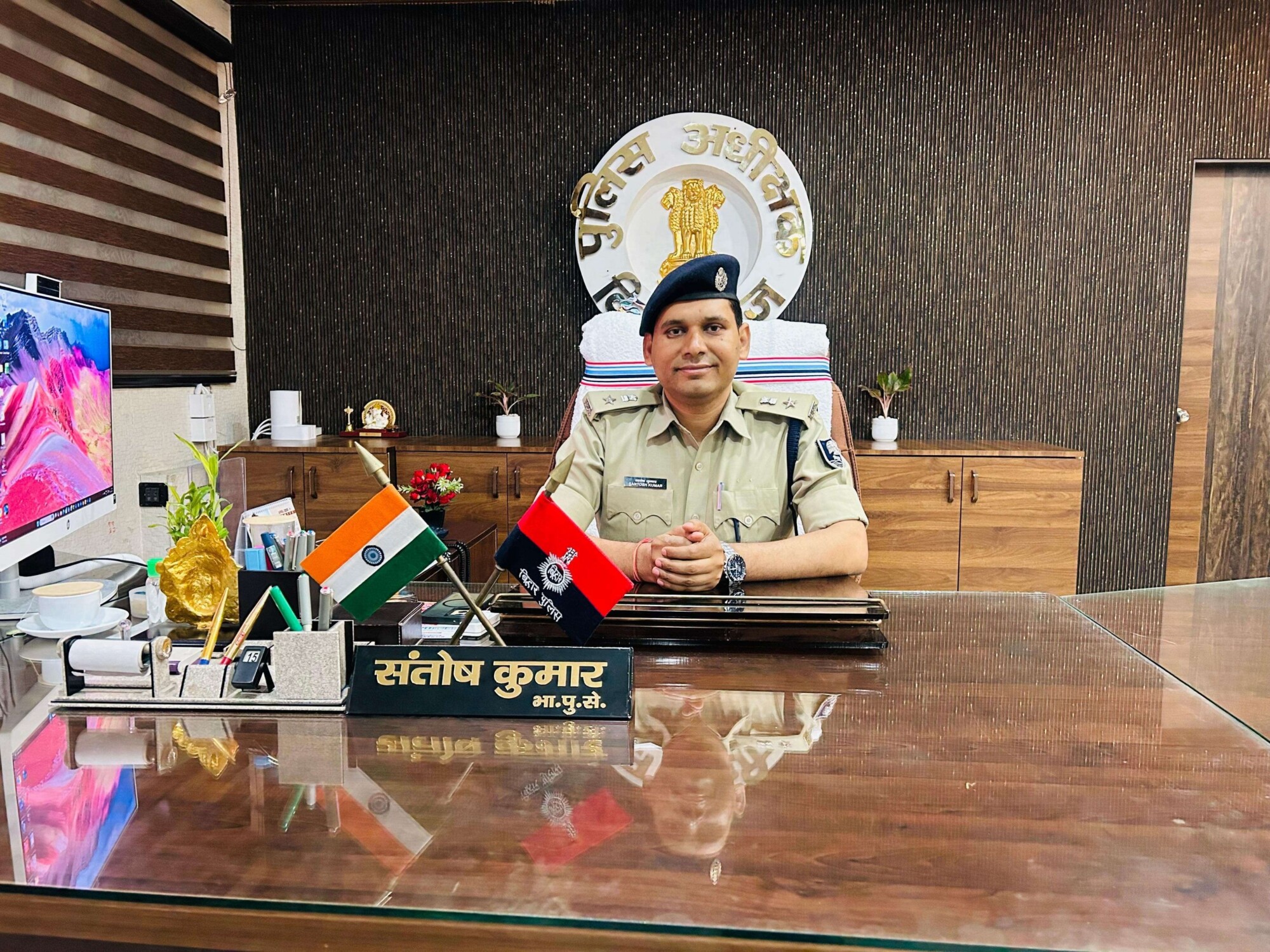 Bihar Police महकमे में बड़ा फेरबदल: इस जिले के SSP ने 52 पुलिस अफसरों का किया ट्रांसफर, अब क्राइम पर लगेगी ब्रेक! Bihar Police महकमे में बड़ा फेरबदल: इस जिले के SSP ने 52 पुलिस अफसरों का किया ट्रांसफर, अब क्राइम पर लगेगी ब्रेक!