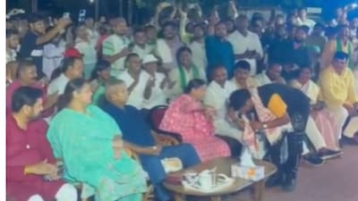 Patna Lalu Prasad Yadav News: लालू के जन्मदिन पर राबड़ी देवी का बड़ा दिल! गायक को दिया करोड़ों का हीरा, देखकर चौंके सब