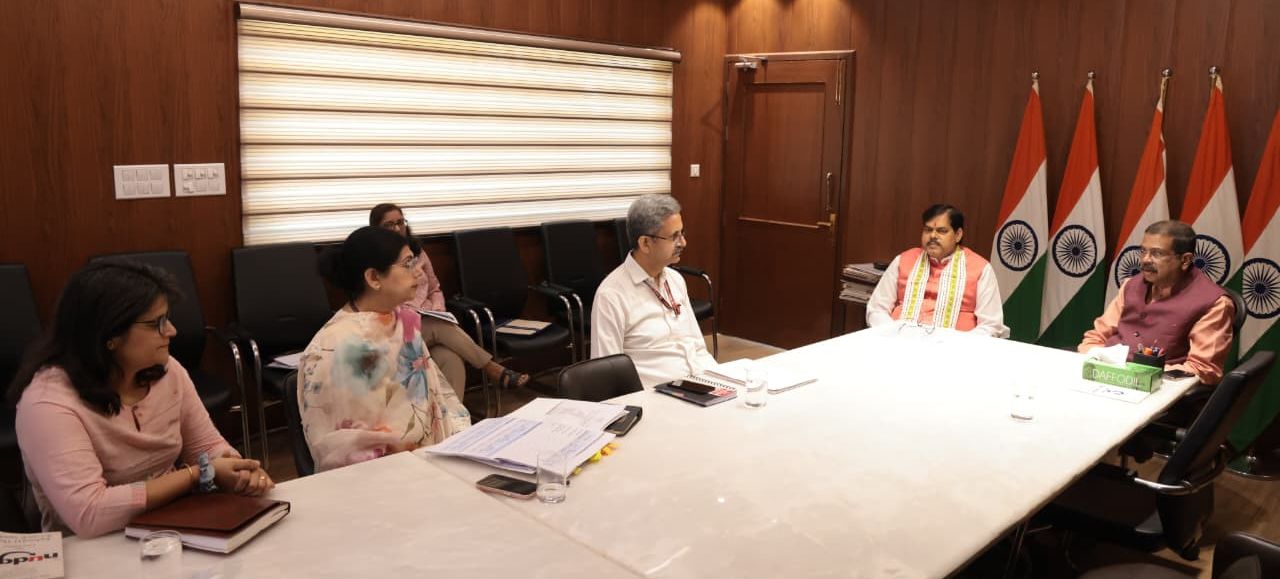Bihar Education News: बिहार की शिक्षा में क्रांति! केंद्रीय मंत्री धर्मेंद्र प्रधान से मिथिलेश तिवारी की मुलाकात के बाद उम्मीद जगी, छात्रों को मिलेगा फायदा