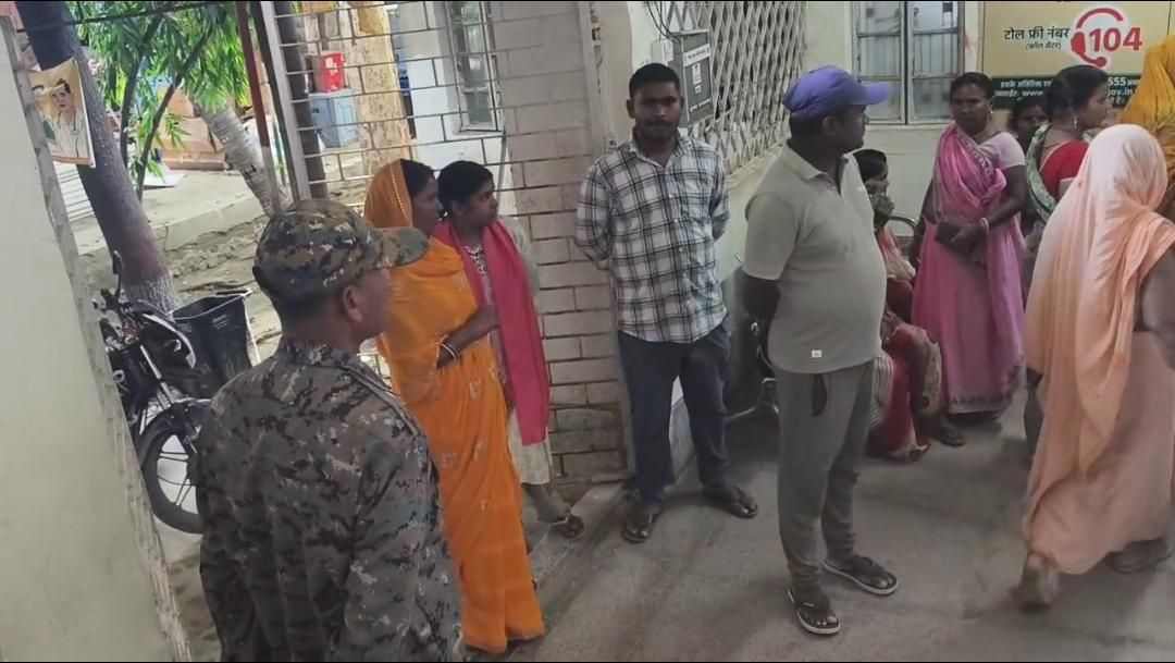 Bhagalpur Delivery News: डॉक्टर थे नदारद, नर्स ने करा दी डिलीवरी, नवजात की मौत...जिम्मेदारी को लेकर खींचतान, मगर कोई लौटा पाएगा मां की सूनी गोद!