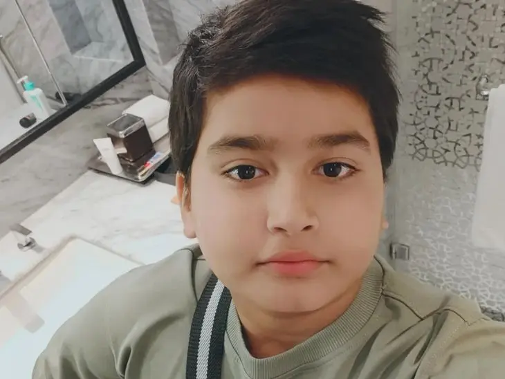 छोटे मियां सुभान अल्लाह: Ashirwad Sooryavanshi ने 10 साल की उम्र में बनाया रिकॉर्ड! वैभव सूर्यवंशी के छोटे भाई ने ठोके 168 रन छोटे मियां सुभान अल्लाह: Ashirwad Sooryavanshi ने 10 साल की उम्र में बनाया रिकॉर्ड! वैभव सूर्यवंशी के छोटे भाई ने ठोके 168 रन