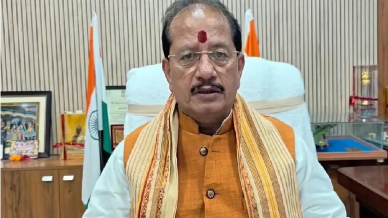 Lakhisarai Bridge News: लखीसराय: ओवरब्रिज में दरारें देख मंत्री विजय सिन्हा का बड़ा फैसला, लोगों में हड़कंप, जानिए क्या होगा अब!