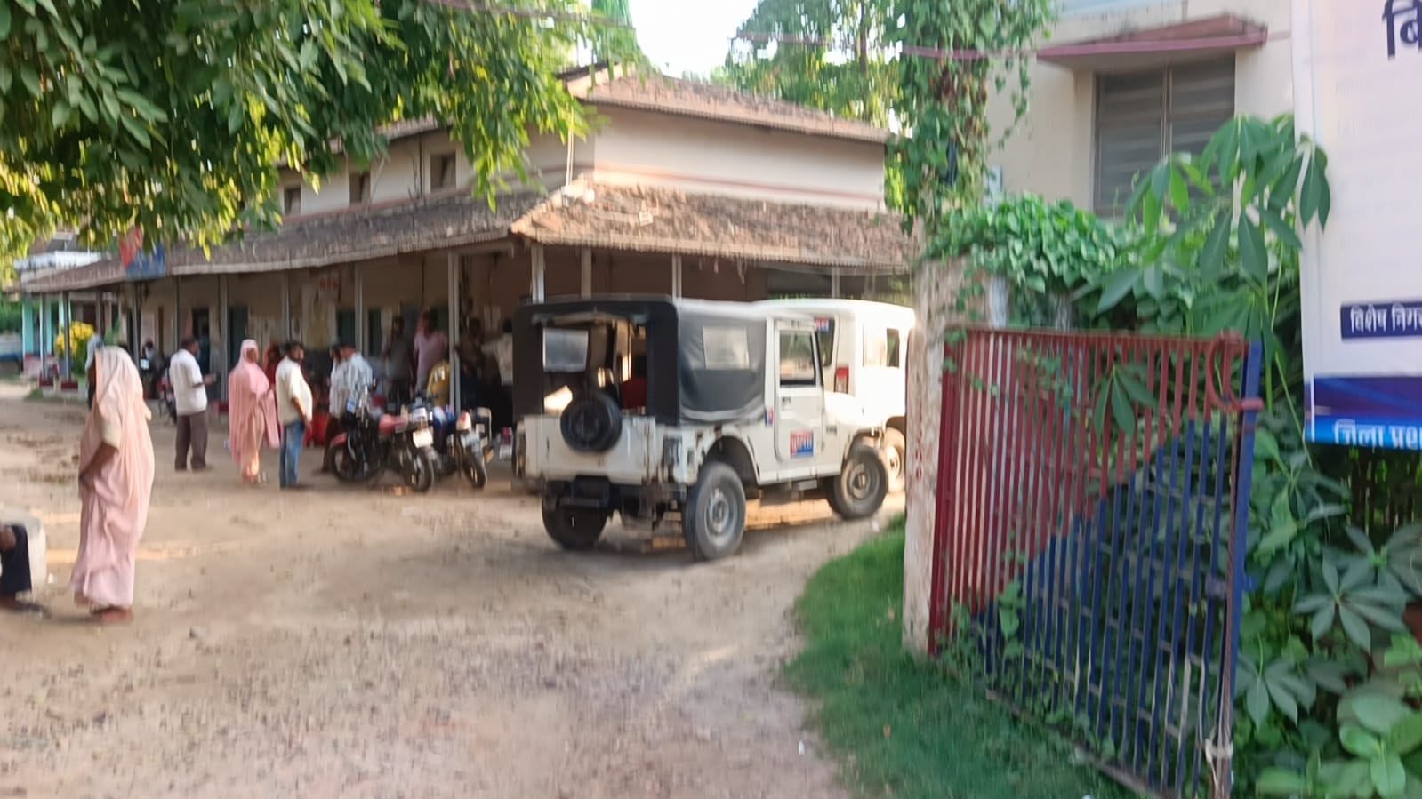 मधुबनी में भू-माफियाओं पर शिकंजा: मेयर पुत्र, उप मेयर, नगर परिषद की पूर्व चेयरमैन के पति भी फंसे, सरकारी पोखर निगलने की कीमत! FIR में 47 रसूखदार! मधुबनी में भू-माफियाओं पर शिकंजा: मेयर पुत्र, उप मेयर, नगर परिषद की पूर्व चेयरमैन के पति भी फंसे, सरकारी पोखर निगलने की कीमत! FIR में 47 रसूखदार!