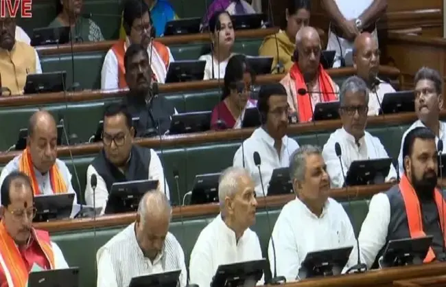 बिहार के लिए बड़ा ऐलान! 87,383 करोड़ का बजट, जानें आपकी जिंदगी पर क्या होगा असर | जानिए वो 13 विधेयक जिसपर होगी बहस बिहार के लिए बड़ा ऐलान! 87,383 करोड़ का बजट, जानें आपकी जिंदगी पर क्या होगा असर | जानिए वो 13 विधेयक जिसपर होगी बहस