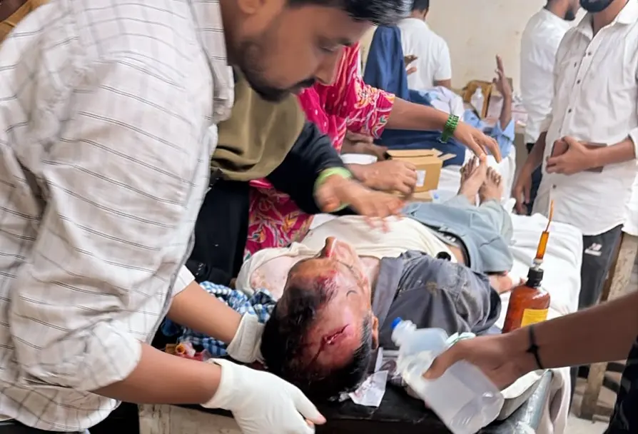 दरभंगा जमीन विवाद में हुई थी हिंसक झड़प ! पशु चिकित्सक की हत्या, पुलिस ने 3 को दबोचा दरभंगा जमीन विवाद में हुई थी हिंसक झड़प ! पशु चिकित्सक की हत्या, पुलिस ने 3 को दबोचा