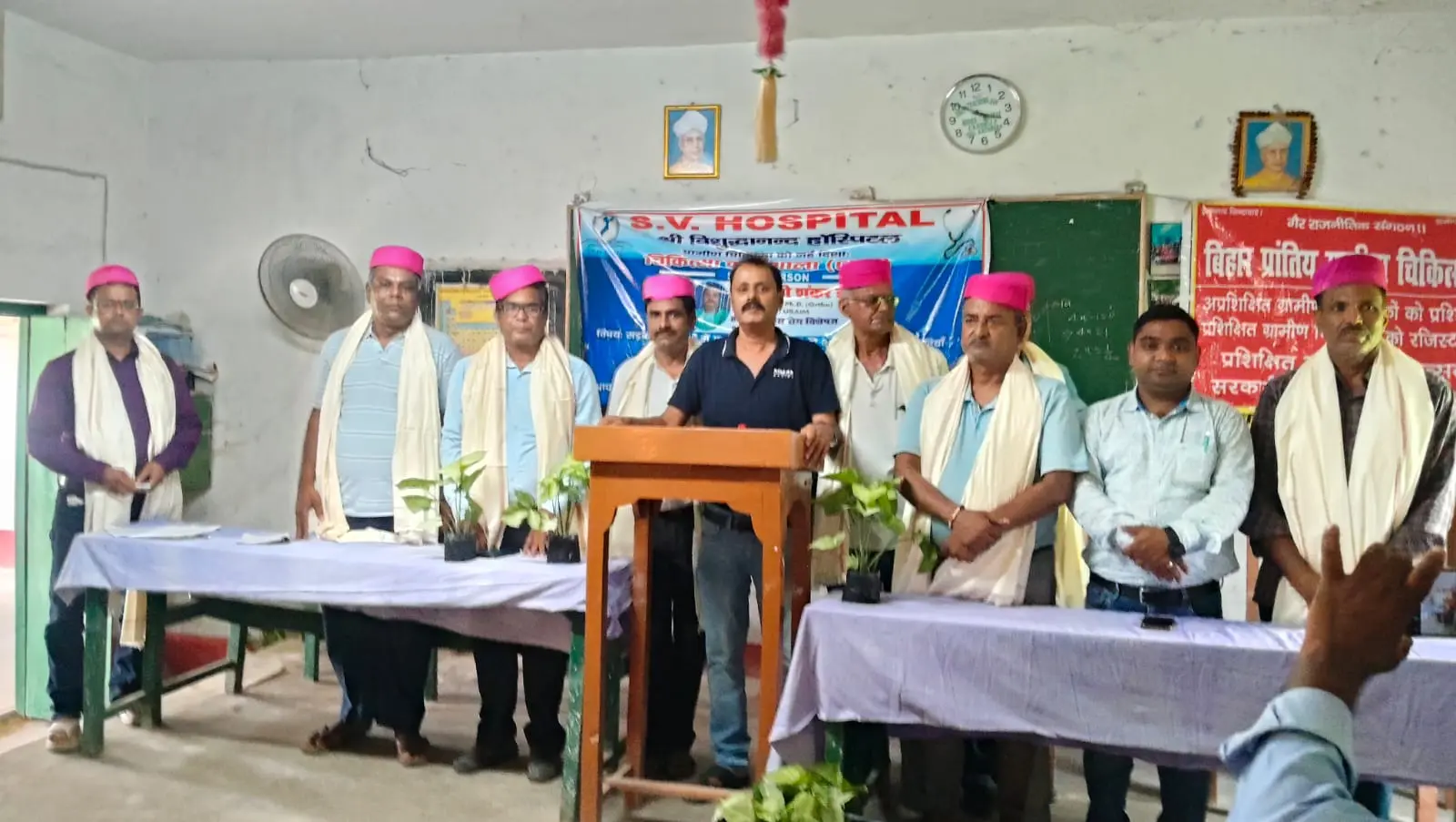 Darbhanga News दरभंगा में अब सड़क दुर्घटना से नहीं जाएगी जान! 75 ग्रामीण डॉक्टरों को मिली जीवन बचाने की वैज्ञानिक तकनीकी टिप्स | जानिए -डॉ. गौड़ी शंकर झा ने क्या कहा! Darbhanga News दरभंगा में अब सड़क दुर्घटना से नहीं जाएगी जान! 75 ग्रामीण डॉक्टरों को मिली जीवन बचाने की वैज्ञानिक तकनीकी टिप्स | जानिए -डॉ. गौड़ी शंकर झा ने क्या कहा!