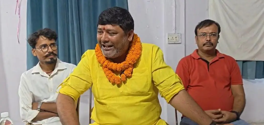 कोशी स्नातक चुनाव: रजनीश रंजन का चुनावी ‘तीखा हमला’, जनता के लिए किए ये 5 बड़े वादे! कोशी स्नातक चुनाव: रजनीश रंजन का चुनावी ‘तीखा हमला’, जनता के लिए किए ये 5 बड़े वादे!