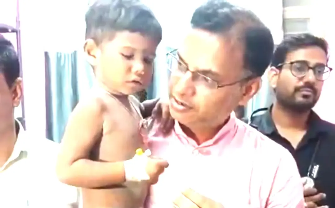 गया में बोरवेल में गिरे मासूम की जिंदगी लौटी: 7 घंटे के संघर्ष के बाद चमत्कारिक बचाव! गया में बोरवेल में गिरे मासूम की जिंदगी लौटी: 7 घंटे के संघर्ष के बाद चमत्कारिक बचाव!
