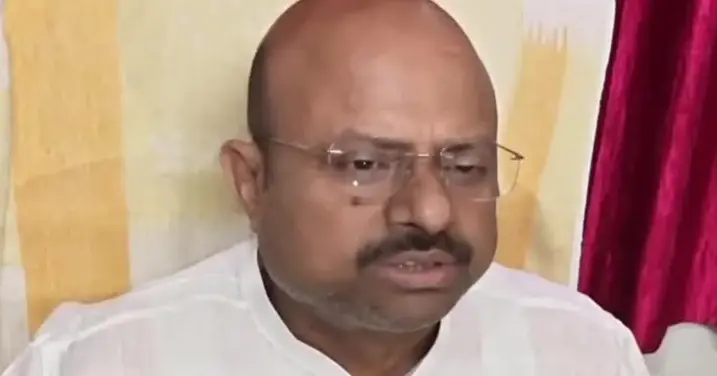राजद को लगा बड़ा झटका! लालू-तेजस्वी के दिग्गज नेता अर्जुन राय ने RJD छोड़ी, बताया – किस वजह से भाजपा में होंगे शामिल |पढ़िए – मुजफ्फरपुर और सीतामढ़ी की Bihar Politics पर असर राजद को लगा बड़ा झटका! लालू-तेजस्वी के दिग्गज नेता अर्जुन राय ने RJD छोड़ी, बताया – किस वजह से भाजपा में होंगे शामिल |पढ़िए – मुजफ्फरपुर और सीतामढ़ी की Bihar Politics पर असर