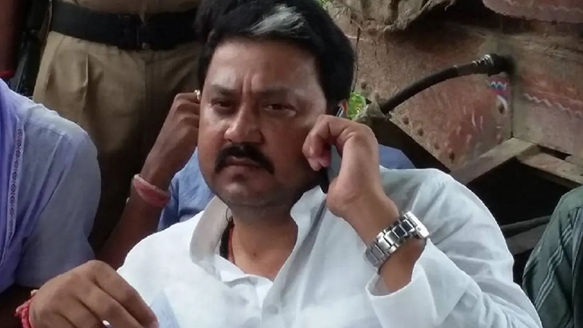 बिहार के BJP MLA राजू सिंह को बड़ा झटका! डॉक्टर की जान लेने पर कोर्ट ने सुनाई 4 साल की जेल, लगेगा 25 लाख का जुर्माना बिहार के BJP MLA राजू सिंह को बड़ा झटका! डॉक्टर की जान लेने पर कोर्ट ने सुनाई 4 साल की जेल, लगेगा 25 लाख का जुर्माना