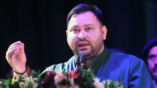 Bihar Politics RJD News राजद में भूचाल! बांकीपुर हार के बाद तेजस्वी का सबसे बड़ा एक्शन, पूरा संगठन भंग Bihar Politics RJD News राजद में भूचाल! बांकीपुर हार के बाद तेजस्वी का सबसे बड़ा एक्शन, पूरा संगठन भंग
