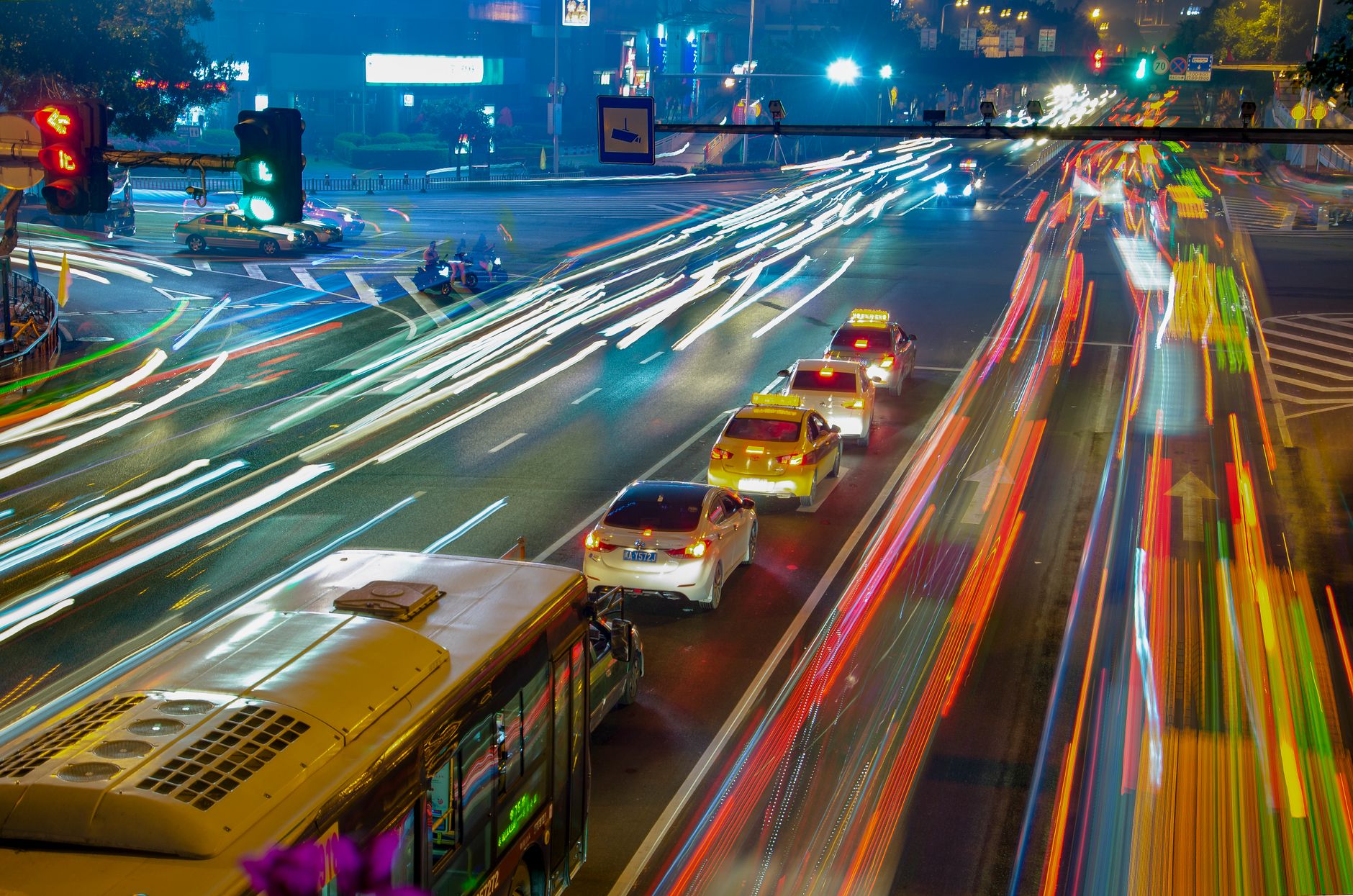 streetlights in city at night in long exposure effect